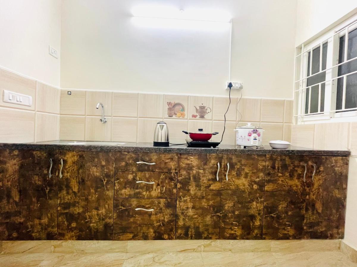 Lsr Service Apartments Tirupati Exteriér fotografie